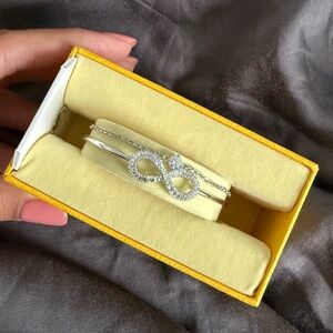 Swarovski hyperbola bangle